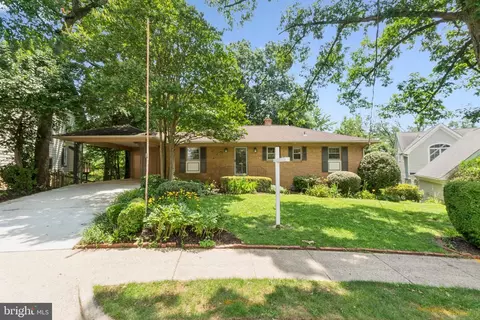 2647 S Kent St, Arlington, VA 22202
