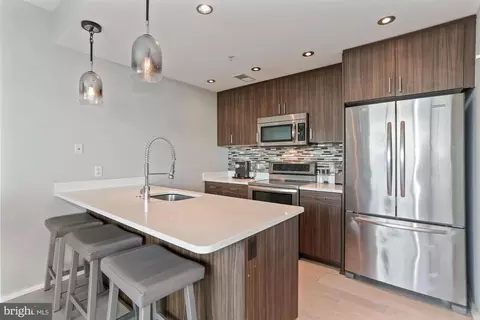 3409 Wilson Blvd #513, Arlington, VA 22201