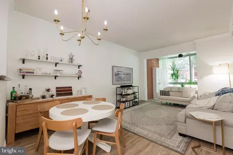 1024 N Utah St #116, Arlington, VA 22201