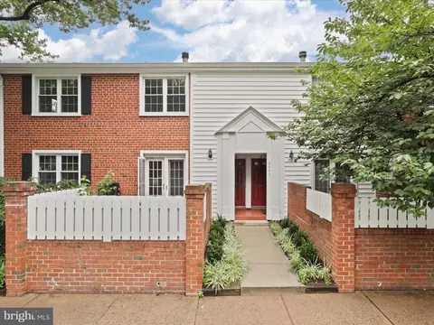 2641 S Walter Reed Dr #B, Arlington, VA 22206