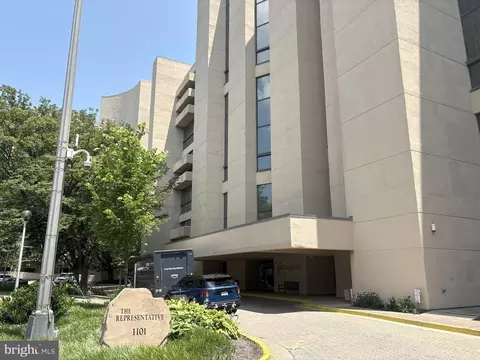 1101 S Arlington Ridge Rd #1014, Arlington, VA 22202