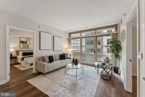 888 N Quincy St #409, Arlington, VA 22203