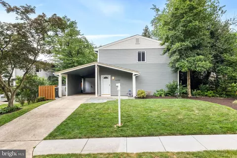 6352 12th St N, Arlington, VA 22205