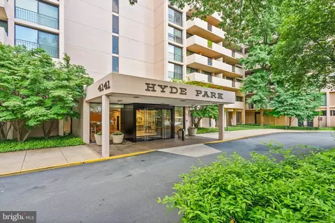 4141 N Henderson Rd #518, Arlington, VA 22203
