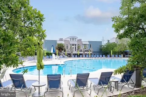 4117 S Four Mile Run Dr #A, Arlington, VA 22204