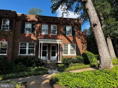 1400 S Barton St #435, Arlington, VA 22204