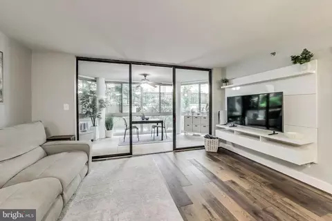 1024 N Utah St #119, Arlington, VA 22201