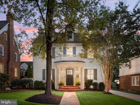 3118 17th St N, Arlington, VA 22201