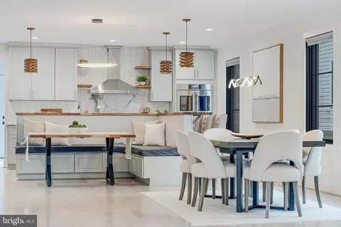 729 N Barton St, Arlington, VA 22201