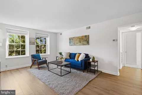 4821 31st St S #B1, Arlington, VA 22206
