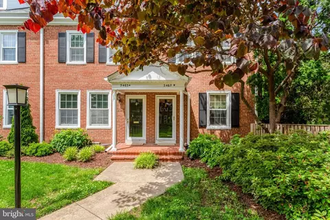 3463 S Stafford St #B, Arlington, VA 22206