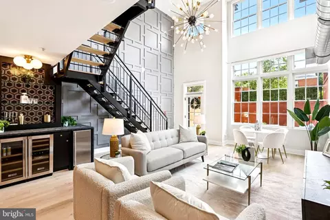 1701 16th St N #352, Arlington, VA 22209