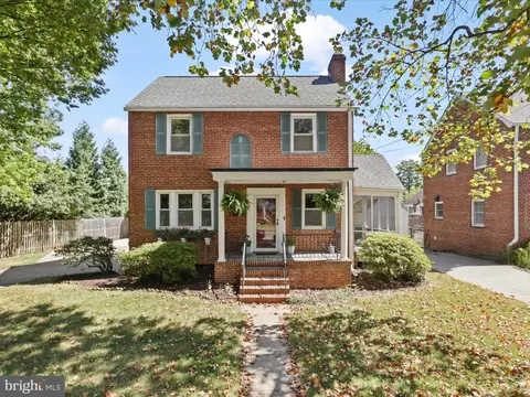 2323 N Burlington St, Arlington, VA 22207