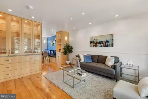 4427 36th St S, Arlington, VA 22206