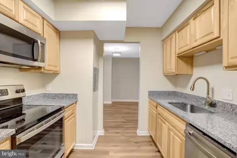 3800 Fairfax Dr #612, Arlington, VA 22203