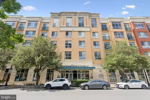 2200 N Westmoreland St #519, Arlington, VA 22213