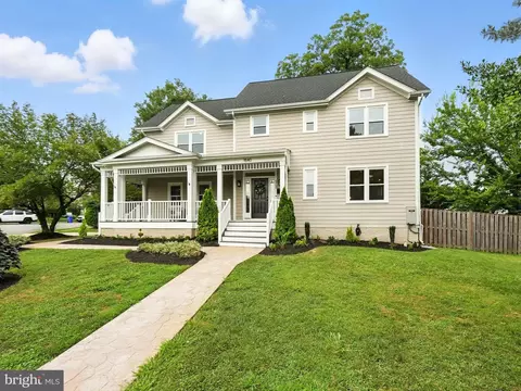 1540 N Edgewood St, Arlington, VA 22201