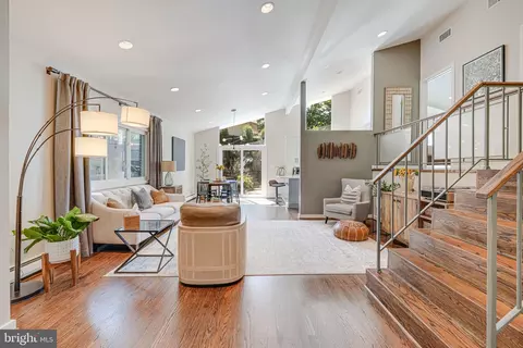 4836 7th St S, Arlington, VA 22204