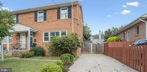 2021 S Langley St, Arlington, VA 22204