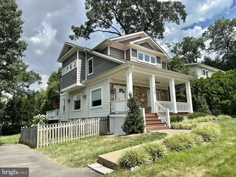 4709 7th St S, Arlington, VA 22204
