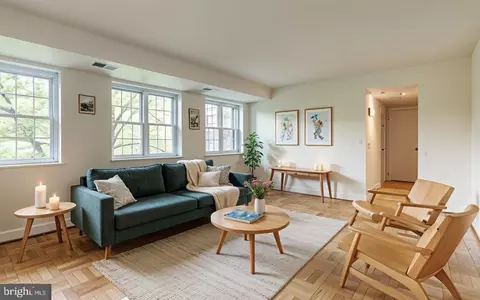 1336 N Ode St N #7, Arlington, VA 22209