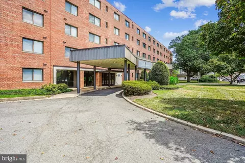 3515 Washington Blvd #515, Arlington, VA 22201