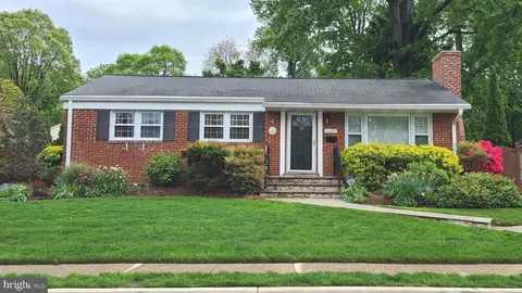 6086 9th Rd N, Arlington, VA 22205