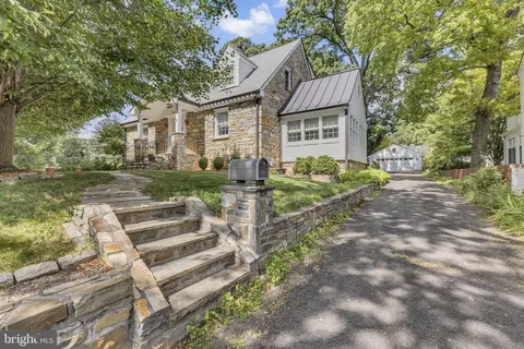 6223 Langston Blvd, Arlington, VA 22205