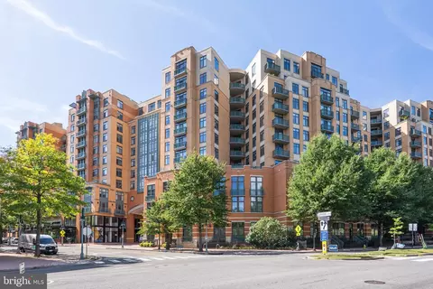 2720 S Arlington Mill Dr #106, Arlington, VA 22206