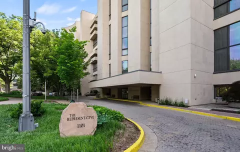 1101 S Arlington Ridge Rd #313, Arlington, VA 22202