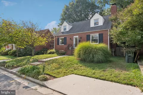 1022 21st St S, Arlington, VA 22202