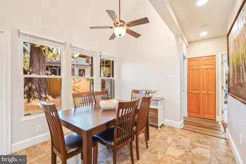 302 S Barton St, Arlington, VA 22204 photo 18