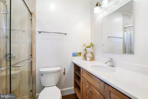 302 S Barton St, Arlington, VA 22204 photo 22