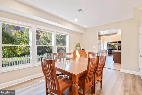 302 S Barton St, Arlington, VA 22204 photo 10