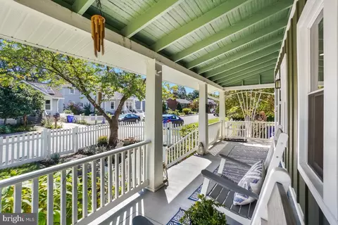 302 S Barton St, Arlington, VA 22204 photo 3