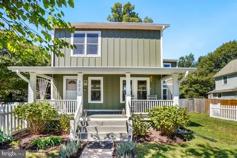302 S Barton St, Arlington, VA 22204 photo 2