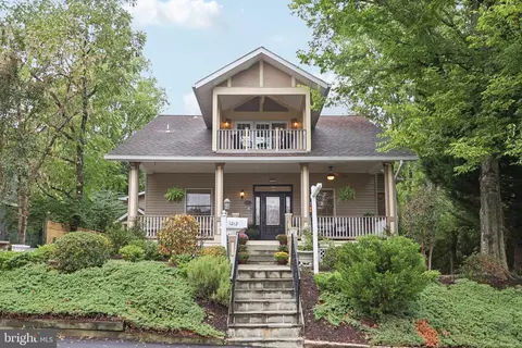 1212 N Cleveland St N, Arlington, VA 22201