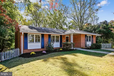 5300 1st Pl N, Arlington, VA 22203