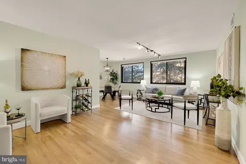 2016 N Adams St #604, Arlington, VA 22201