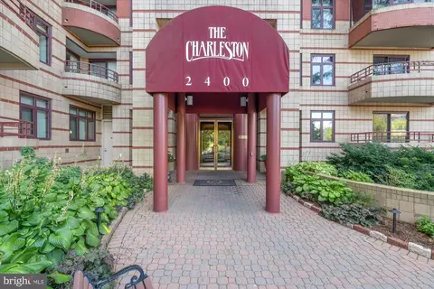 2400 Clarendon Blvd #606, Arlington, VA 22201