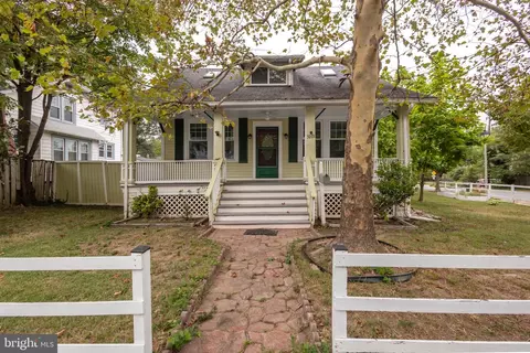 3201 N Pershing Dr, Arlington, VA 22201