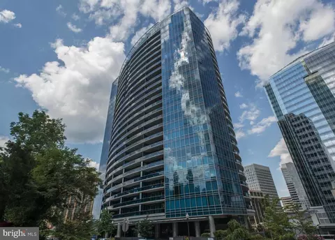 1881 N Nash St #1011, Arlington, VA 22209