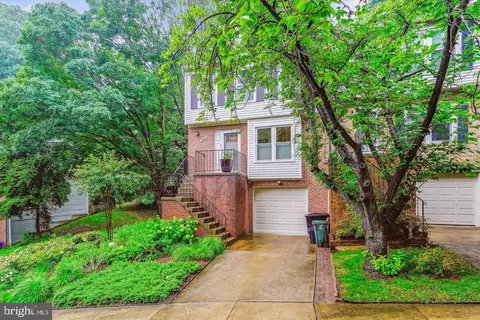 2428 S Oxford St, Arlington, VA 22206
