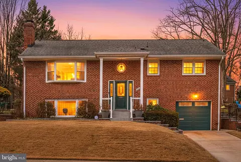 524 N Longfellow St, Arlington, VA 22203