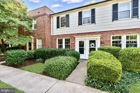 1401 S Edgewood St #485, Arlington, VA 22204