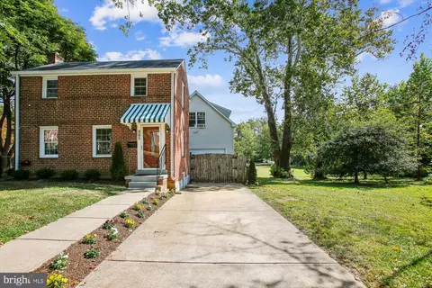 965 N Kentucky St, Arlington, VA 22205
