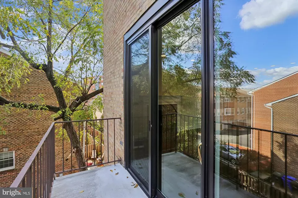 Other - 945 S Scott St #2, Arlington, VA 22204 photo 3 of 7