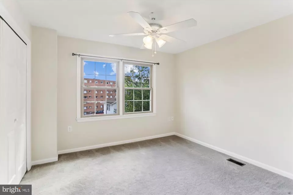 Other - 945 S Scott St #2, Arlington, VA 22204 photo 6 of 7
