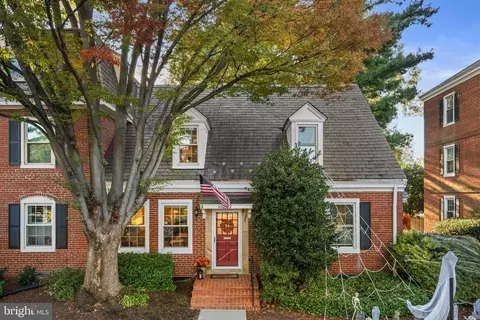 4706 30th St S #2153, Arlington, VA 22206