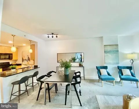 2001 15th St N #715, Arlington, VA 22201